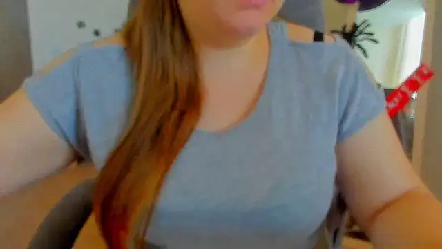 Snapshot of Liza-Mendez chatting on 20, 10, 2025 Liza-Mendez online show from 20, 10, 2025