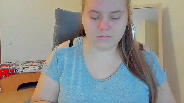 Snapshot of Liza-Mendez chatting on 16, 11, 2025 Liza-Mendez online show from 16, 11, 2025