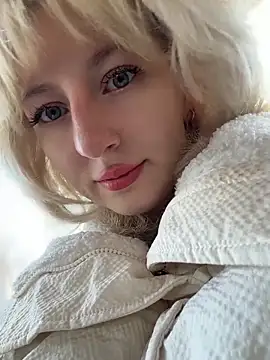 Snapshot of RonnieKiss chatting on 24, 4, 2026 RonnieKiss online show from 24, 4, 2026