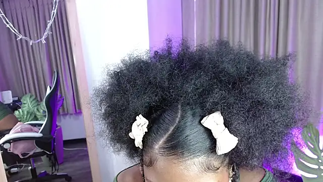 Snapshot of onyx_ebony chatting on 25, 9, 2025 onyx ebony online show from 25, 9, 2025