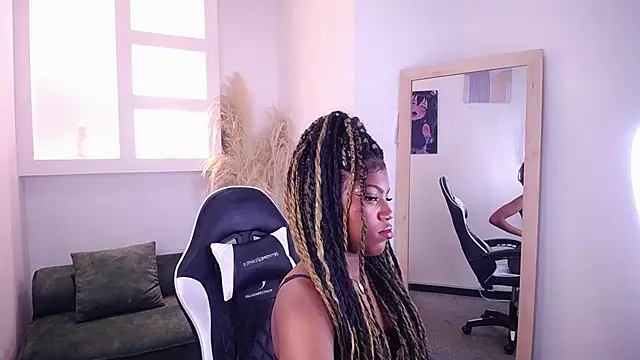 Snapshot of onyx_ebony chatting on 17, 10, 2025 onyx ebony online show from 17, 10, 2025