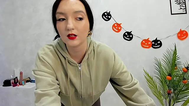 Snapshot of Lesley_Wins chatting on 17, 10, 2025 Lesley Wins online show from 17, 10, 2025