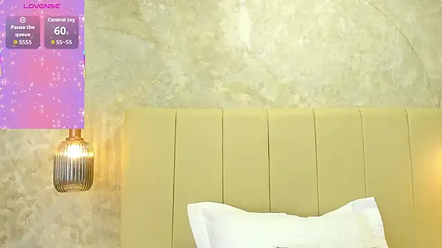 Snapshot of Daksha_a chatting on 17, 10, 2025 Daksha a online show from 17, 10, 2025