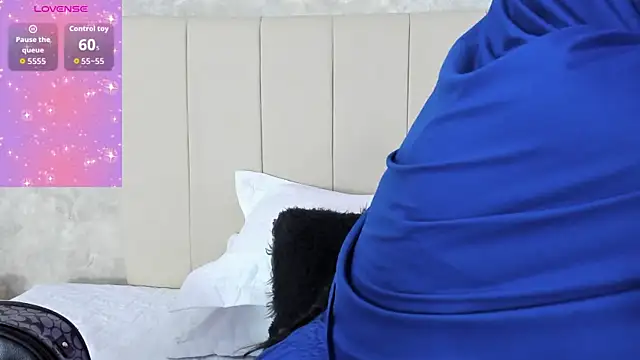 Snapshot of Daksha_a chatting on 25, 11, 2025 Daksha a online show from 25, 11, 2025