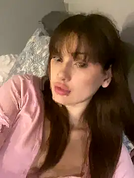 SoShyEmmyyy online show from 5, 10, 2025