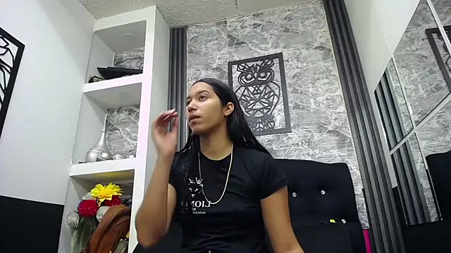 Lil Rose2006 online show from 1, 10, 2025