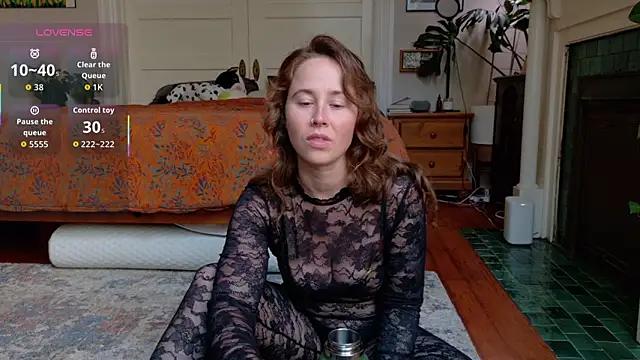 Snapshot of wutangwendy chatting on 24, 4, 2026 wutangwendy online show from 24, 4, 2026