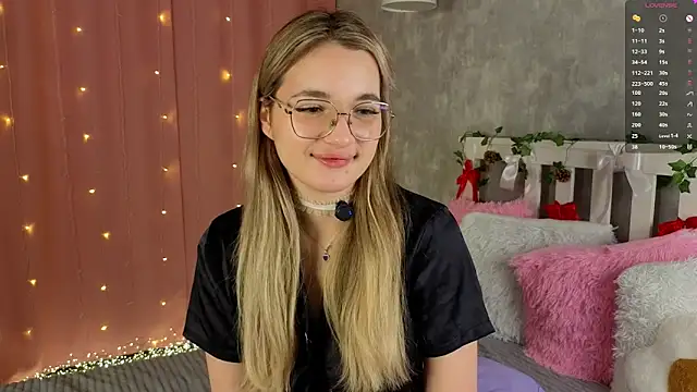 Snapshot of vivyboo111 chatting on 2, 2, 2026 vivyboo111 online show from 2, 2, 2026