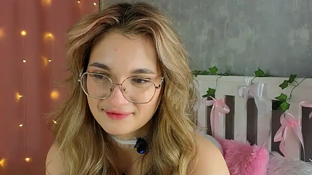 Snapshot of vivyboo111 chatting on 18, 2, 2026 vivyboo111 online show from 18, 2, 2026