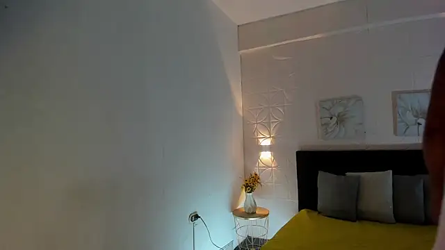 EmillyLim online show from 27, 3, 2026