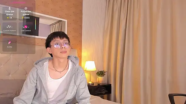 Snapshot of liam_twiink chatting on 21, 11, 2025 liam twiink online show from 21, 11, 2025