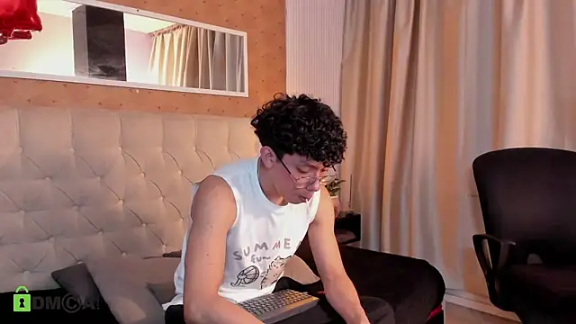 Snapshot of liam_twiink chatting on 26, 2, 2026 liam twiink online show from 26, 2, 2026