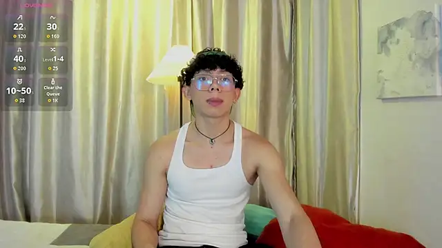 Snapshot of liam_twiink chatting on 30, 4, 2026 liam twiink online show from 30, 4, 2026