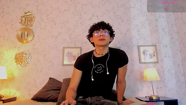 Snapshot of liam_twiink chatting on 26, 5, 2026 liam twiink online show from 26, 5, 2026