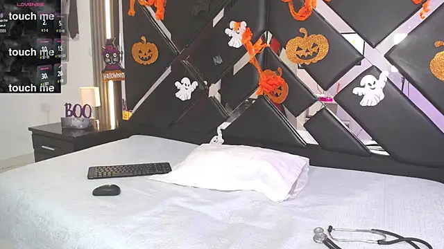 Snapshot of oblivionlove chatting on 27, 10, 2025 oblivionlove online show from 27, 10, 2025