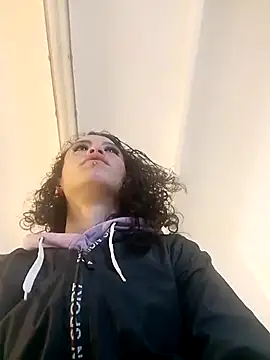 Snapshot of oblivionlove chatting on 31, 10, 2025 oblivionlove online show from 31, 10, 2025