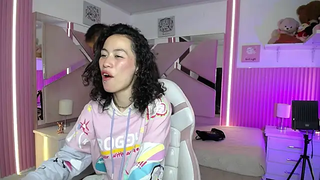 Snapshot of oblivionlove chatting on 11, 11, 2025 oblivionlove online show from 11, 11, 2025