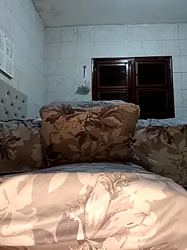 hellenzinhadelicinha online show from 10, 11, 2025