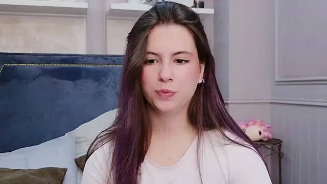 Snapshot of Akira_Halls chatting on 8, 11, 2025 Akira Halls online show from 8, 11, 2025