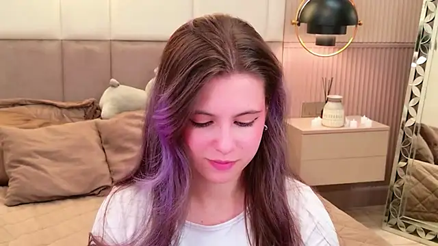 Snapshot of Akira_Halls chatting on 13, 11, 2025 Akira Halls online show from 13, 11, 2025