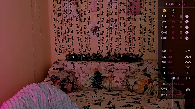 Snapshot of LinaBlossom_ chatting on 7, 1, 2026 LinaBlossom online show from 7, 1, 2026