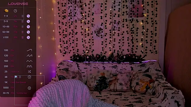 Snapshot of LinaBlossom_ chatting on 10, 1, 2026 LinaBlossom online show from 10, 1, 2026