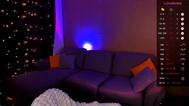 Snapshot of LinaBlossom_ chatting on 18, 2, 2026 LinaBlossom online show from 18, 2, 2026