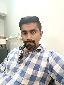 Snapshot of Shergillvicky69 chatting on 4, 10, 2025 Shergillvicky69 online show from 4, 10, 2025