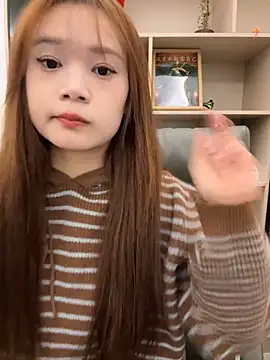 Snapshot of YY-27 chatting on 27, 10, 2025 YY-27 online show from 27, 10, 2025