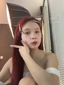 Snapshot of YY-27 chatting on 12, 11, 2025 YY-27 online show from 12, 11, 2025