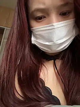 Snapshot of YY-27 chatting on 18, 11, 2025 YY-27 online show from 18, 11, 2025