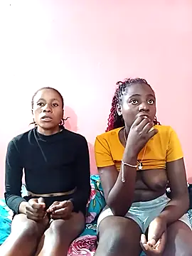 Snapshot of BlackPearl_19 chatting on 27, 11, 2025 BlackPearl 19 online show from 27, 11, 2025