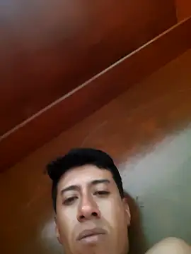 Snapshot of Carlos27hot chatting on 15, 10, 2025 Carlos27hot online show from 15, 10, 2025