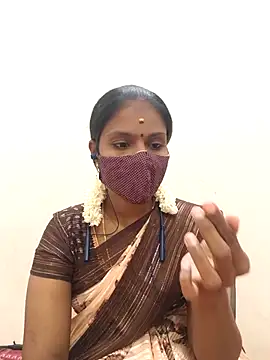 Snapshot of Tamil_Yalini12 chatting on 7, 10, 2025 Tamil Yalini12 online show from 7, 10, 2025