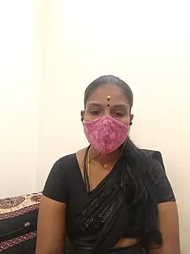 Snapshot of Tamil_Yalini12 chatting on 1, 11, 2025 Tamil Yalini12 online show from 1, 11, 2025