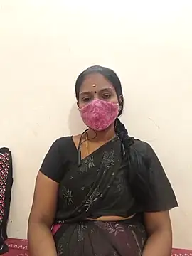 Snapshot of Tamil_Yalini12 chatting on 2, 11, 2025 Tamil Yalini12 online show from 2, 11, 2025