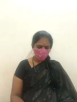 Snapshot of Tamil_Yalini12 chatting on 2, 11, 2025 Tamil Yalini12 online show from 2, 11, 2025