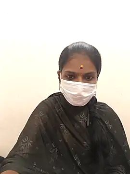 Snapshot of Tamil_Yalini12 chatting on 13, 11, 2025 Tamil Yalini12 online show from 13, 11, 2025