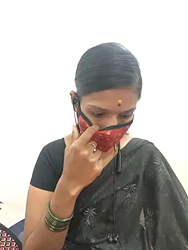 Snapshot of Tamil_Yalini12 chatting on 25, 11, 2025 Tamil Yalini12 online show from 25, 11, 2025