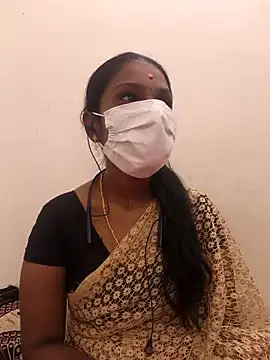 Snapshot of Tamil_Yalini12 chatting on 4, 12, 2025 Tamil Yalini12 online show from 4, 12, 2025