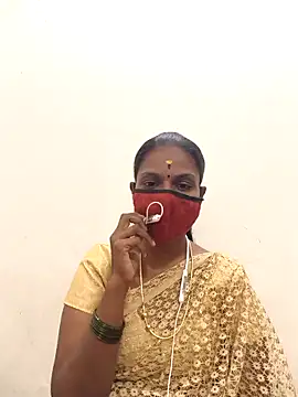 Snapshot of Tamil_Yalini12 chatting on 4, 3, 2026 Tamil Yalini12 online show from 4, 3, 2026