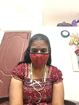 Snapshot of Tamil_Yalini12 chatting on 5, 3, 2026 Tamil Yalini12 online show from 5, 3, 2026