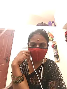 Snapshot of Tamil_Yalini12 chatting on 5, 3, 2026 Tamil Yalini12 online show from 5, 3, 2026