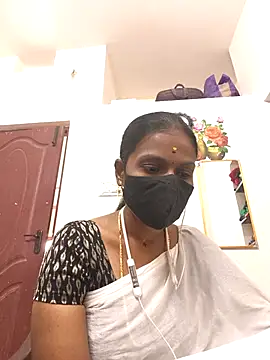 Snapshot of Tamil_Yalini12 chatting on 25, 3, 2026 Tamil Yalini12 online show from 25, 3, 2026