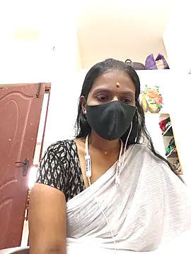 Snapshot of Tamil_Yalini12 chatting on 1, 4, 2026 Tamil Yalini12 online show from 1, 4, 2026