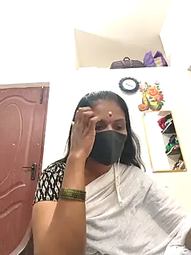 Snapshot of Tamil_Yalini12 chatting on 1, 4, 2026 Tamil Yalini12 online show from 1, 4, 2026
