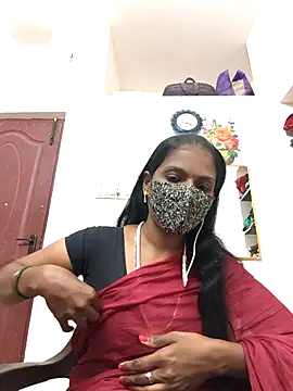 Snapshot of Tamil_Yalini12 chatting on 4, 4, 2026 Tamil Yalini12 online show from 4, 4, 2026