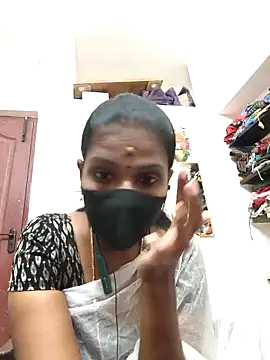 Snapshot of Tamil_Yalini12 chatting on 17, 4, 2026 Tamil Yalini12 online show from 17, 4, 2026