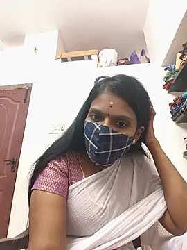 Snapshot of Tamil_Yalini12 chatting on 24, 6, 2026 Tamil Yalini12 online show from 24, 6, 2026