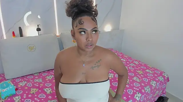 Snapshot of erlys_brown chatting on 18, 10, 2025 erlys brown online show from 18, 10, 2025